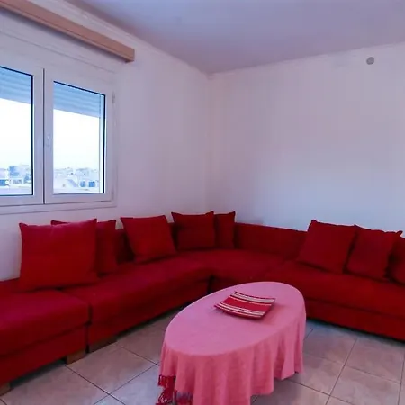 Apartmán Penthouse, With Huge Veranda And Barbecue.